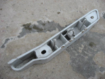 Направляющая переднего бампера для Ford Focus II 2008-2011, OEM 1521605 8M5117D958AD - вид 2 (фото)