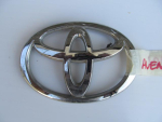 Эмблема для Toyota Avensis II 2003-2008, OEM 7543105050 - вид 1 (фото)