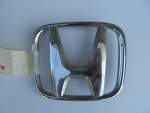 Эмблема для Honda Civic 4D 2006-2012, OEM 75701-SNL-T01 - вид 1 (фото)