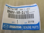 Направляющая заднего бампера для Mazda 3 (BK) 2003-2009, OEM BN8V-50-2J1C - вид 3 (фото)