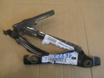 Петля крышки багажника для Mazda 3 (BL) 2008-2013, OEM BBM4-52-720B - вид 1 (фото)