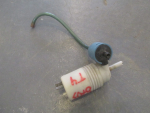 Насос омывателя для Volkswagen Transporter T4 1996-2003, OEM 333955651 - вид 1 (фото)
