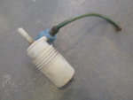 Насос омывателя для Volkswagen Transporter T4 1996-2003, OEM 333955651 - вид 2 (фото)