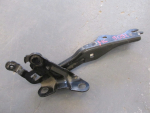 Петля капота правая для Mazda 6 (GG) 2002-2008, OEM GJ6A52410A - вид 1 (фото)