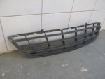 Решетка в бампер центральная для Opel Corsa D 2006>, OEM 13231589 - вид 2 (фото)