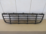 Решетка в бампер центральная для Volkswagen Jetta 2006-2011, OEM 1K0853677C9B9 - вид 2 (фото)