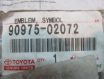 Эмблема для Toyota Corolla E18 2013-2018, OEM 9097502072 - вид 3 (фото)