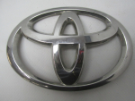 Эмблема для Toyota Highlander III 2013>, OEM 90975-02086 - вид 1 (фото)