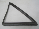 Уплотнитель для Toyota Camry V50 2011-2018, OEM 6818933060 - вид 1 (фото)