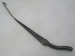 Поводок стеклоочистителя для Volvo S80 1998-2006, OEM 9484615 - вид 1 (фото)