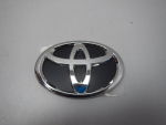 Эмблема для Toyota Camry V50 2011-2018, OEM 7540333040 - вид 1 (фото)