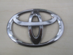 Эмблема для Toyota Land Cruiser (150)/Prado 2009>, OEM 9097502182 - вид 1 (фото)