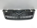 Решетка радиатора для Skoda Fabia 2007-2015, OEM 5J0853668B - вид 1 (фото)