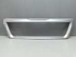 Накладка на решетку радиатора для Peugeot Boxer 2006>, OEM 18072049 - вид 1 (фото)