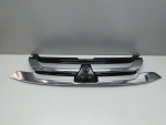 Решетка радиатора для Mitsubishi Outlander 2012>, OEM 7450A992 - вид 1 (фото)