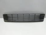 Решетка в бампер центральная для Volkswagen Polo Sedan 2011-2020, OEM 6RU853677C - вид 1 (фото)
