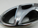 Эмблема для Hyundai i40 2011>, OEM 863583Z500 - вид 2 (фото)