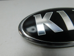 Эмблема для Kia Sportage 2015>, OEM 86320A4000 - вид 2 (фото)