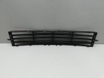 Решетка в бампер центральная для Skoda Octavia III (A7) 2013-2020, OEM 5E0853677D - вид 2 (фото)