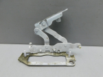 Петля капота правая для Mercedes-Benz C-Klasse W204 2007-2015, OEM A2048800228 - вид 1 (фото)