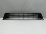 Решетка в бампер центральная для Toyota Corolla E18 2013-2018, OEM 5311202470 - вид 1 (фото)