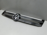 Накладка на решетку радиатора для Volkswagen Tiguan 2007-2017, OEM 5N0853651H - вид 3 (фото)