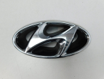 Эмблема для Hyundai i40 2011>, OEM 863583Z500 - вид 1 (фото)