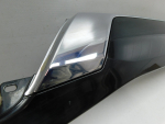 Накладка двери багажника для Mitsubishi Outlander 2012>, OEM 5817A265 - вид 3 (фото)