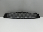 Решетка в бампер центральная для Mercedes-Benz B-klasse W246 2012-2018, OEM A2468851122 - вид 1 (фото)