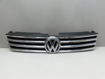 Решетка радиатора для Volkswagen Touareg 2010>, OEM 7P6853651L - вид 1 (фото)