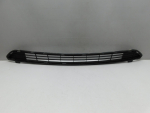 Решетка в бампер центральная для Toyota RAV 4 2013-2019, OEM 5311242100 - вид 1 (фото)