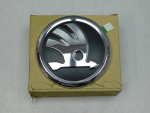 Эмблема для Skoda Rapid 2013-2020, OEM 5JA853621 - вид 1 (фото)