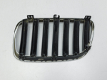 Решетка радиатора для BMW X3 E83 2003>, OEM 51113420088 - вид 2 (фото)