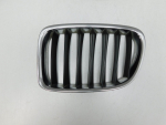 Решетка радиатора для BMW X1 E84 2009-2015, OEM 51112993307 - вид 1 (фото)