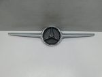 Накладка на решетку радиатора для Mercedes-Benz A-Klasse W176 2012-2018, OEM A1768880185 - вид 1 (фото)
