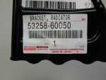 Кронштейн радиатора для Toyota Land Cruiser (200) 2008>, OEM 5325860050 - вид 3 (фото)