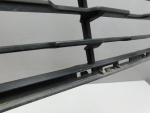 Решетка в бампер центральная для BMW X1 F48 2015>, OEM 51117354773 - вид 2 (фото)