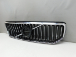Решетка радиатора для Volvo XC40 2017>, OEM 31479417 - вид 2 (фото)
