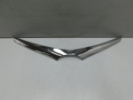 Накладка на решетку радиатора для Toyota Corolla E18 2013-2018, OEM 5311402270 - вид 1 (фото)