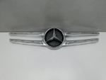 Накладка на решетку радиатора для Mercedes-Benz GLC-Class X253 2015>, OEM A2538882300 - вид 1 (фото)