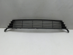 Решетка в бампер центральная для Toyota Corolla E18 2013-2018, OEM 5311202690 - вид 1 (фото)