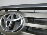Решетка радиатора для Toyota Land Cruiser (100) 1998-2007, OEM 5310160350 - вид 4 (фото)