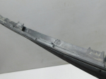 Решетка в бампер центральная для Toyota RAV 4 2013-2019, OEM 5311242100 - вид 4 (фото)