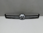 Накладка на решетку радиатора для Volkswagen Golf VII 2012>, OEM 5G0853655D - вид 1 (фото)