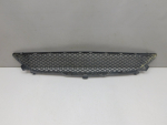 Решетка в бампер центральная для Mercedes-Benz B-klasse W246 2012-2018, OEM A2468851122 - вид 1 (фото)