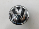 Эмблема для Volkswagen Polo Sedan 2011-2020, OEM 6C0853630A - вид 1 (фото)