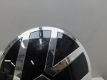Эмблема для Volkswagen Polo (RUS) 2020>, OEM 5H0853601D - вид 2 (фото)