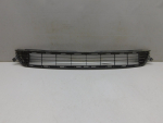 Решетка в бампер центральная для Toyota RAV 4 2013-2019, OEM 5311242090 - вид 1 (фото)