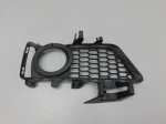 Решетка в бампер правая для BMW 3-серия F30 2011>, OEM 51118062632 - вид 1 (фото)