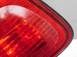 Фонарь задний внутренний левый для Toyota Land Cruiser (100) 1998-2007, OEM 81591-60100 - вид 4 (фото)